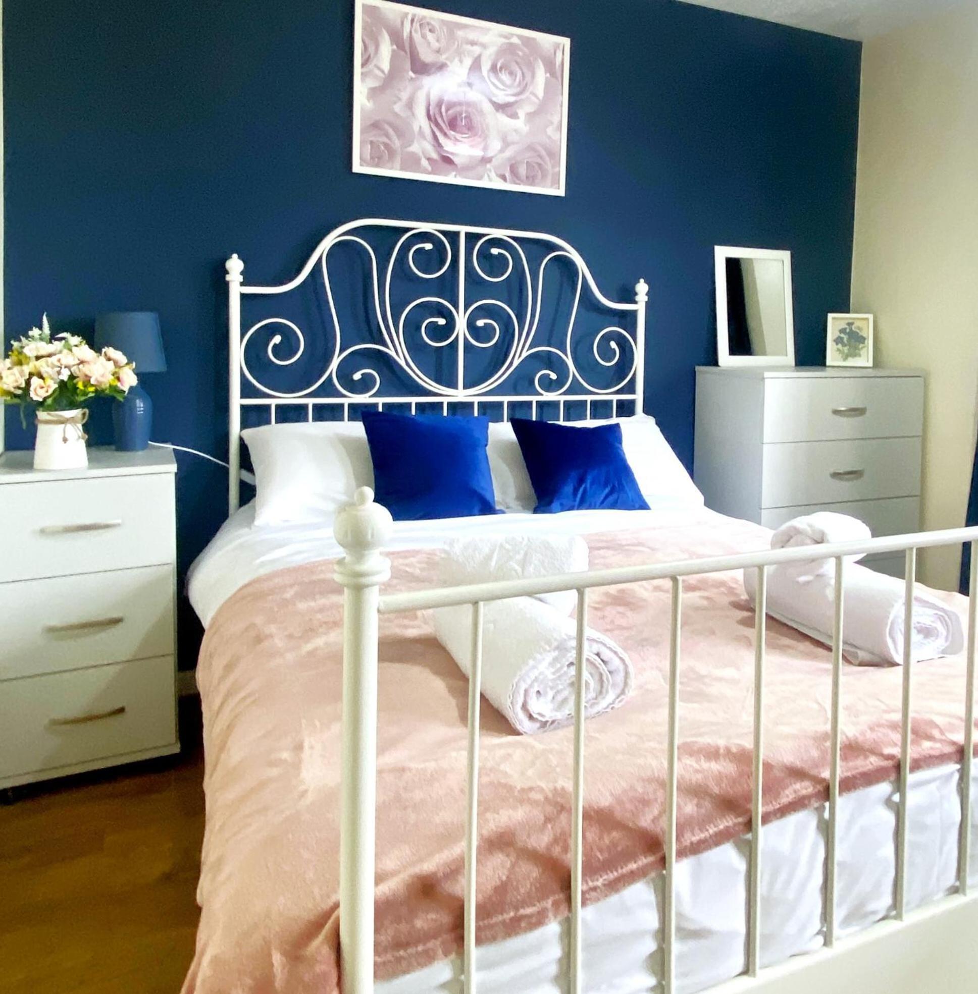Manchester Townhouse By Bevolve - 4 Bedrooms - Free Parking Esterno foto